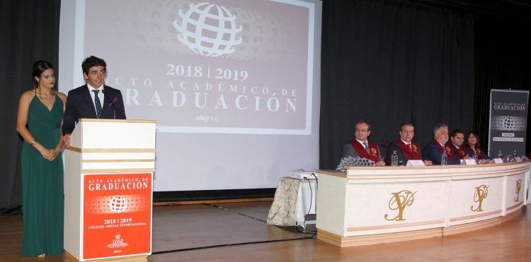 El Colegio Arenas Internacional celebra su ceremonia de graduación de bachillerato