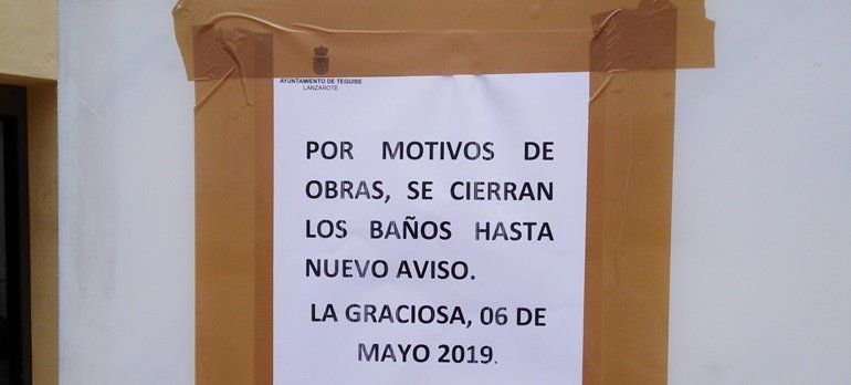 Denuncia los "antihigiénicos" baños del camping de La Graciosa: "Excrementos, hongos y lo peor que puedan imaginar"