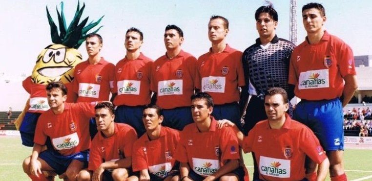 Este domingo la UD Lanzarote rendirá homenaje al equipo que logró el primer ascenso a Segunda División B