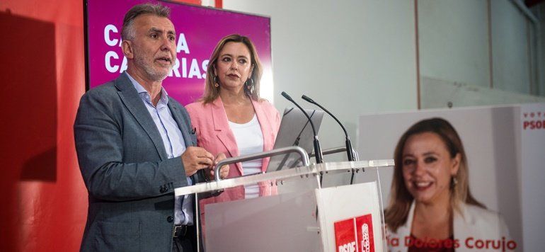 Torres, en Lanzarote: "Hoy decimos adiós a los lunes de bronca de CC para dar paso a los lunes sociales del PSOE