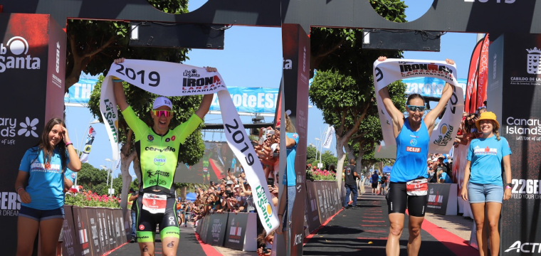 El belga Frederic Van Lierde y la británica Nikki Bartlett, vencedores del XXVIII Ironman Lanzarote