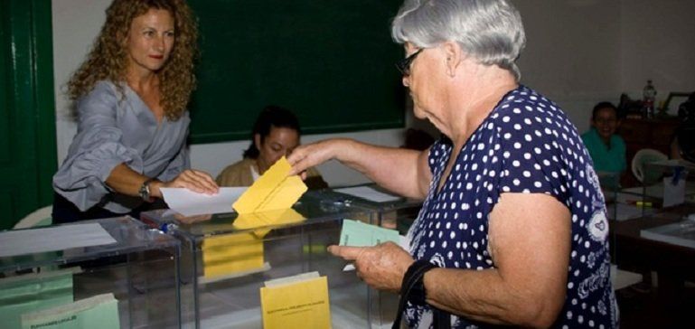 Un 35,29% del censo ha votado en Lanzarote hasta las 17 horas, con una caída de casi un punto respecto a 2015
