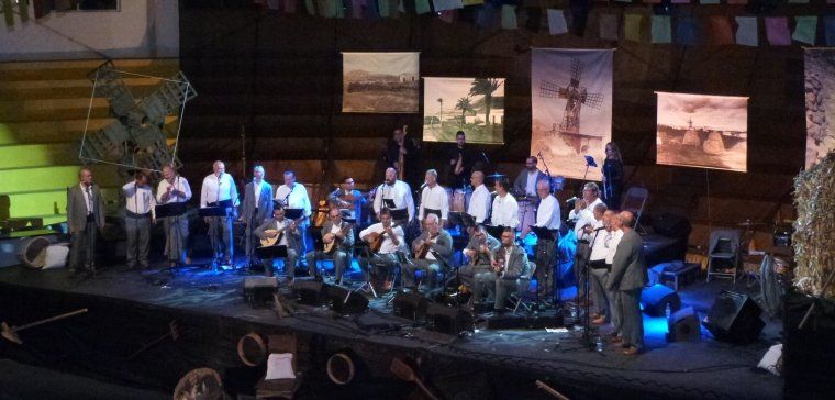 La agrupación folclórica El Pavón celebró su XXIII Festival