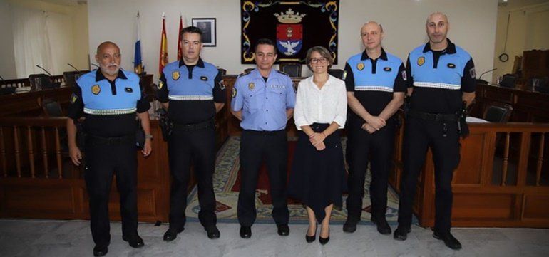 Tres oficiales y un subinspector de la Policía Local de Arrecife toman posesión del cargo