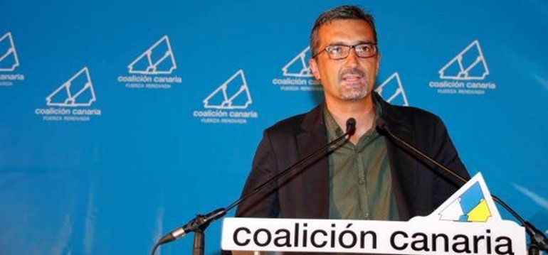 Acuña propone un gobierno de concentración en Haría y turnarse la Alcaldía con Villalba y Torres Stinga