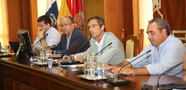 San Ginés se despide de la presidencia pidiendo disculpas y convencido de que sus causas judiciales serán archivadas