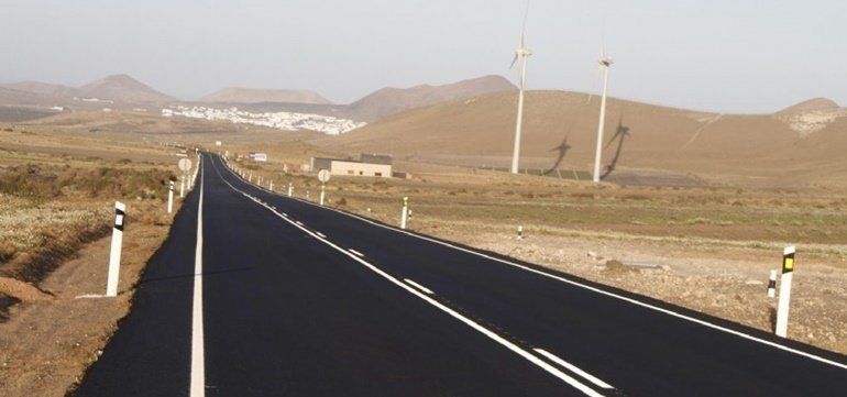 Las obras de mejora de la carretera de Los Lirios a Conil arrancarán la próxima semana