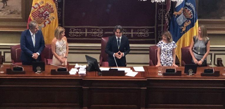 Canarias estrena Parlamento con una nueva mayoría y con Gustavo Matos como presidente