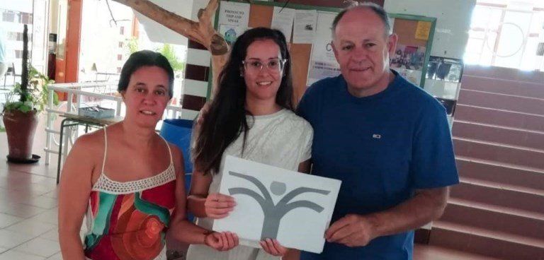 El IES Yaiza entrega los 1.200 euros recaudados en su Carrera Solidaria