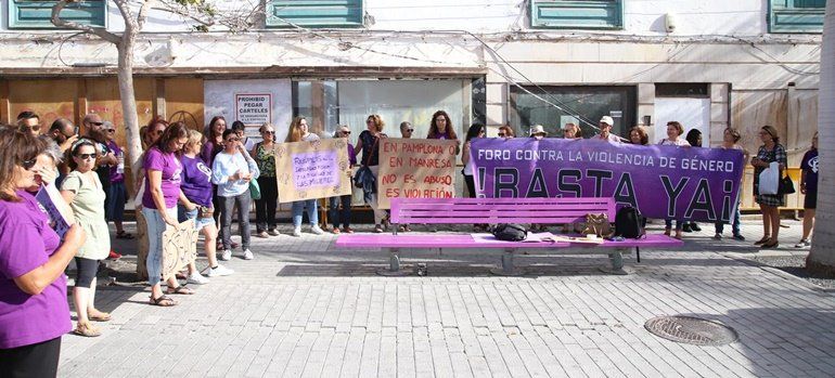 Lanzarote sale a la calle en apoyo a la menor víctima de la 'Manada de Manresa': "No es abuso, es violación"