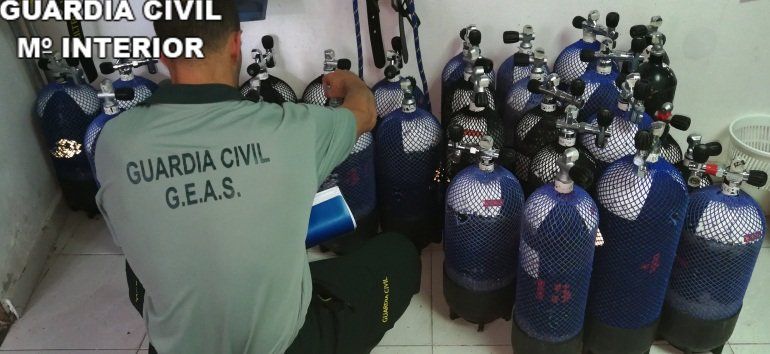 La Guardia Civil denuncia nueve infracciones en varios centros de buceo en Lanzarote