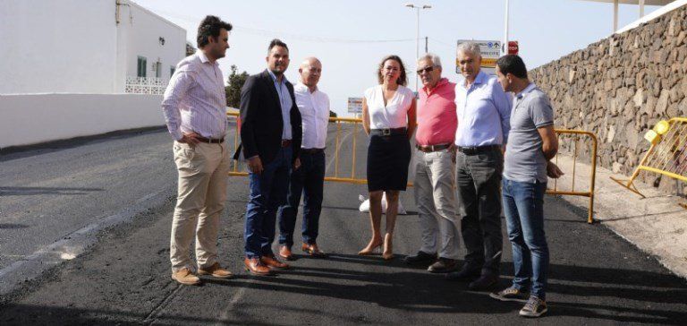 El Cabildo inicia el reasfaltado del tramo de carretera entre la Avenida Central de Tías y La Candelaria