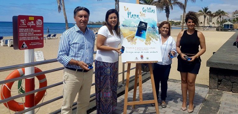 Arrecife pide "civismo" para evitar la presencia de colillas en las calles, jardines y playas