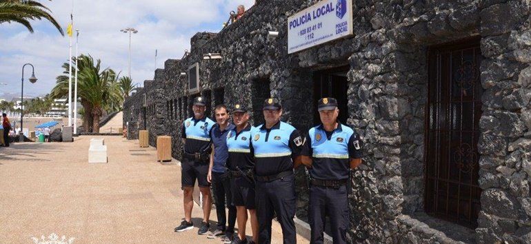 La Policía Local de Tías recupera su oficina en la Playa Grande de Puerto del Carmen