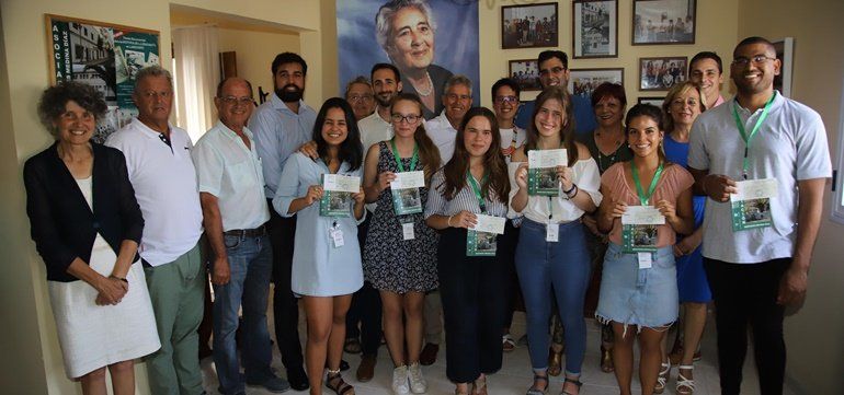 La Asociación Mercedes Medina entrega sus becas a seis estudiantes lanzaroteños