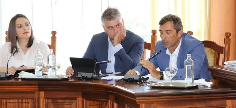 CC acusa a Corujo de falta de transparencia por no aceptar la comparecencia de Juan Félix Eugenio en el Pleno