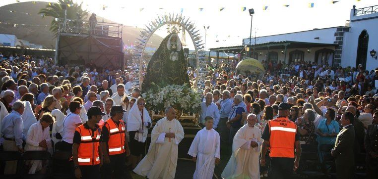 Lanzarote celebra la Misa y Procesión en honor a la Virgen de Los Dolores