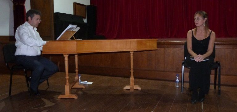 La casa de la Cultura Benito Pérez Armas acogió el concierto "Música Antigua" del "Dúo Nao"