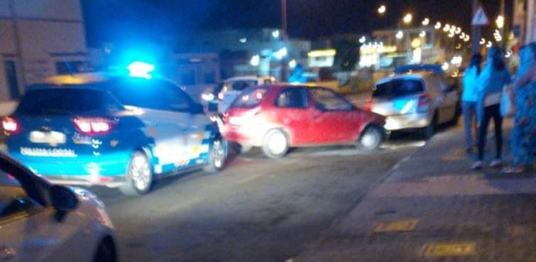Un conductor ebrio choca contra un coche estacionado en Arrecife
