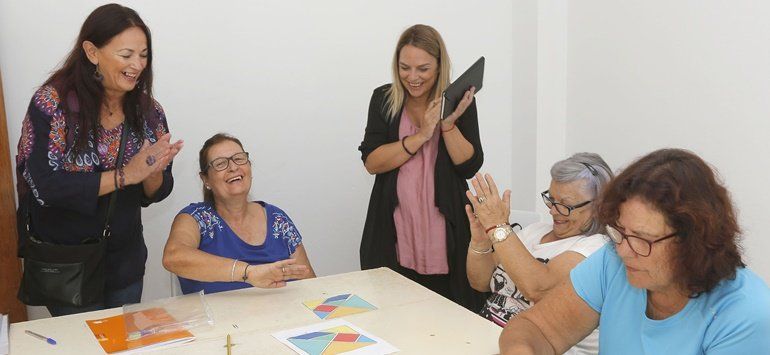 Noemí Santana anuncia en Lanzarote un plan para "luchar contra la soledad no deseada de los mayores"