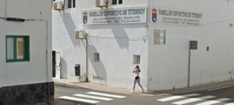 CC denuncia que "la desidia del gobierno de Arrecife obliga a suspender partidos en el Pabellón de Titerroy"