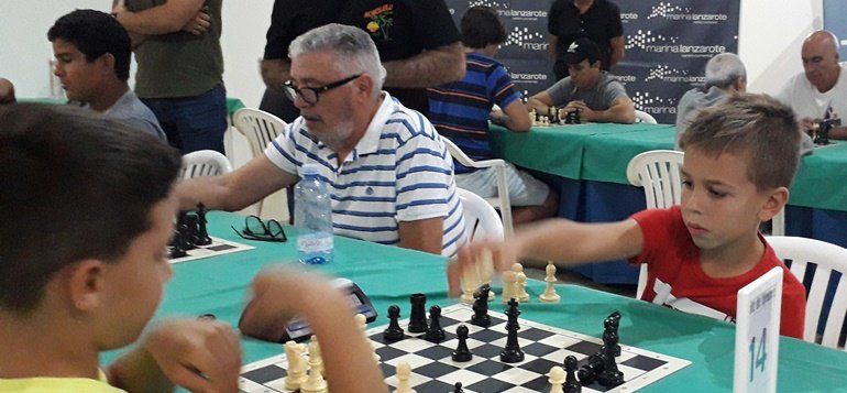 Rubén Martín, ganador del primer torneo de ajedrez del Circuito Blitz de Lanzarote