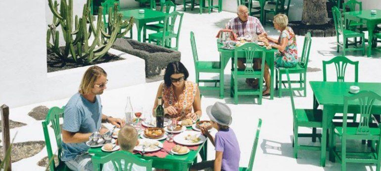Lanzarote, la segunda isla con mayor porcentaje de turistas que degustaron gastronomía canaria en 2018