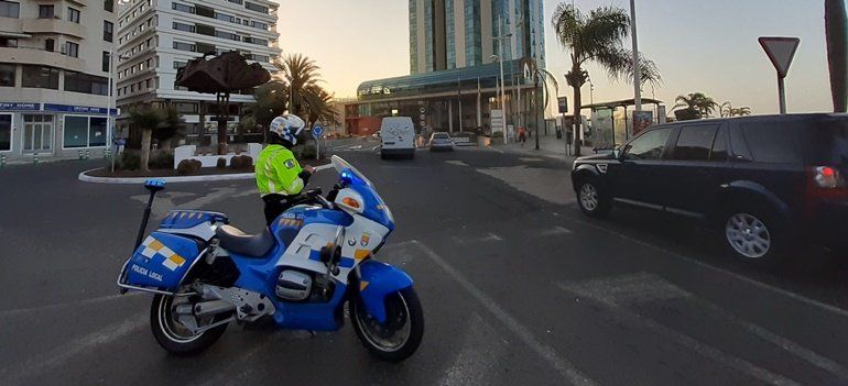 Quejas por la "escasa" vigilancia del tráfico en Arrecife: "Es la ciudad sin ley"