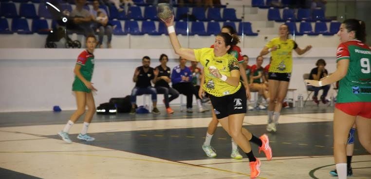 El CB Puerto del Carmen hace historia en la Copa de la Reina tras imponerse al Handbol Sant Quirze