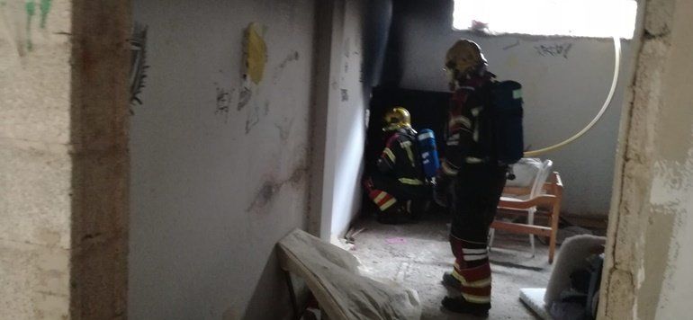 Sofocan un incendio en una vivienda abandonada de Argana Baja