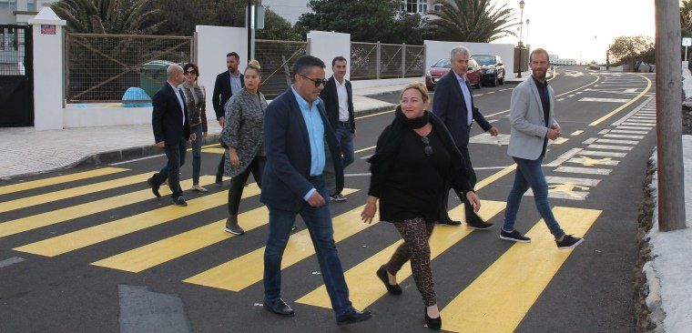 El grupo de gobierno de Tías presenta la apertura al tráfico en dos sentidos del Camino de Los Lirios
