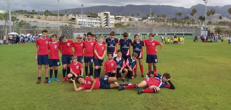 La cantera del Lanzarote Rugby Club deja el pabellón conejero bien alto en el Torneo Villa de Adeje