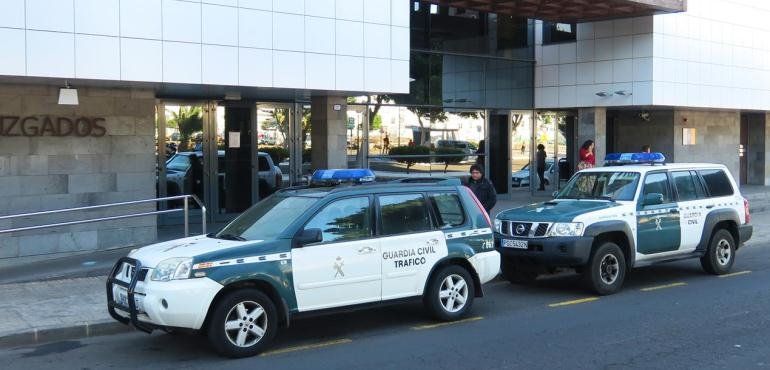 Libertad provisional para el detenido por provocar destrozos con un hacha en un bar de La Santa