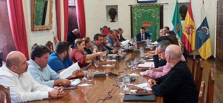 El Ayuntamiento de Teguise rebaja en 1,5 millones su deuda bancaria