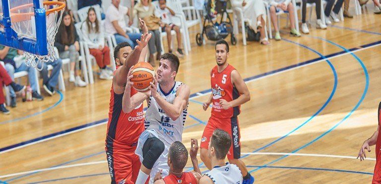 El Aloe Plus Lanzarote Conejeros cae derrotado en el derbi ante el Náutico Tenerife