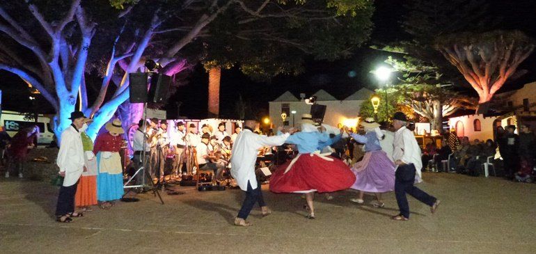 La 'Navidad Isleña' llega a Tinajo con la Agrupación Folclórica Los Campesinos