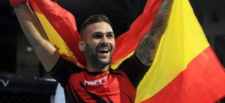 El luchador lanzaroteño Hecher Sosa recibe la Medalla del Comité Olímpico Español