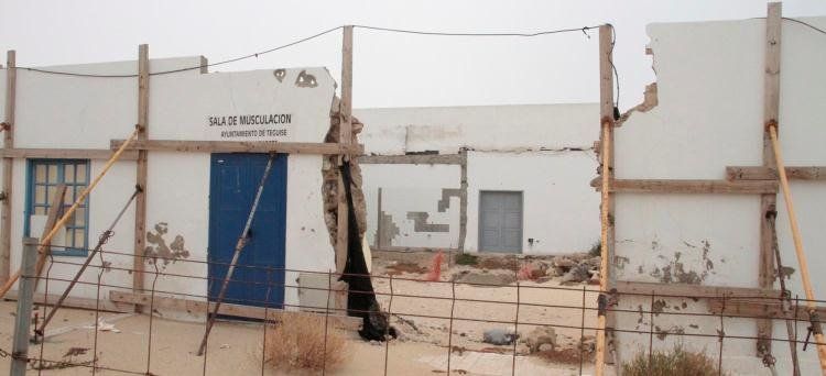 El Cabildo concede una subvención de 200.000 euros a de Teguise para culminar el Centro Sociocultural de La Graciosa