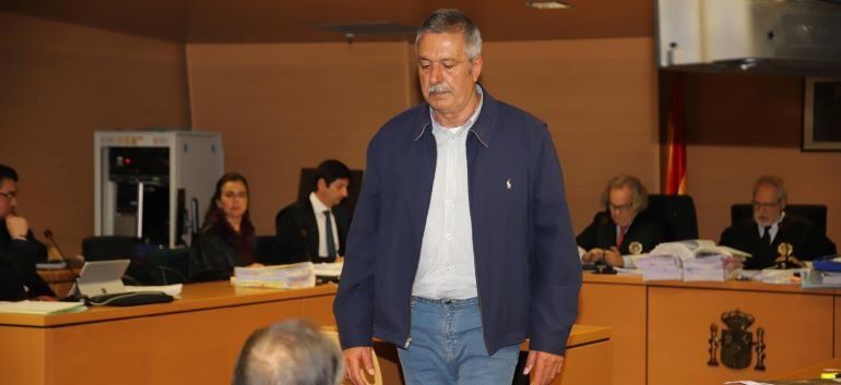 Reyes se niega a declarar en el juicio de Stratvs y no contesta ni a su abogada de oficio