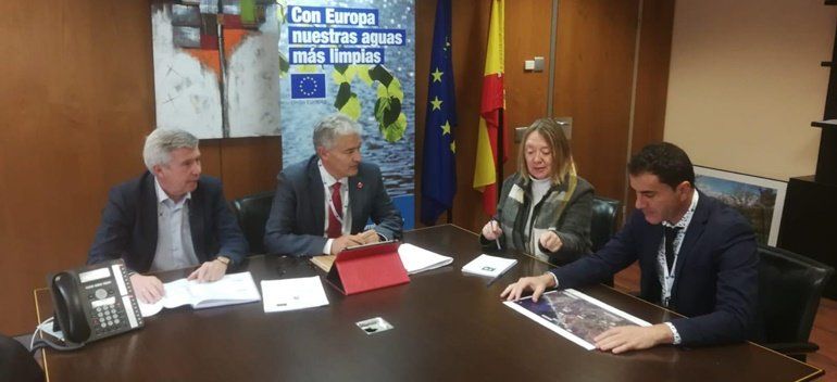 Tías se reúne con Acuaes en Madrid para "agilizar" el proyecto de la depuradora