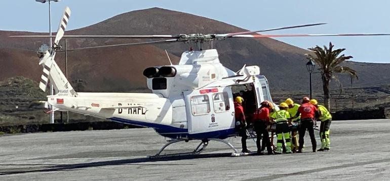 El helicóptero del GES rescata a una mujer de 73 años herida en la montaña de Caldera Blanca