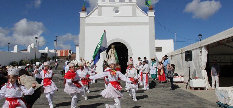 Tías celebra sus fiestas en honor a Nuestra Señora de La Candelaria y San Blas