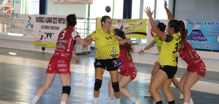 El CB Lanzarote Puerto del Carmen vence al Rodríguez Cleba y se afianza en la segunda plaza (30-29)