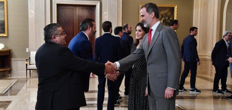 Un lanzaroteño en la recepción de los Reyes de España a los campeones de Europa de balonmano