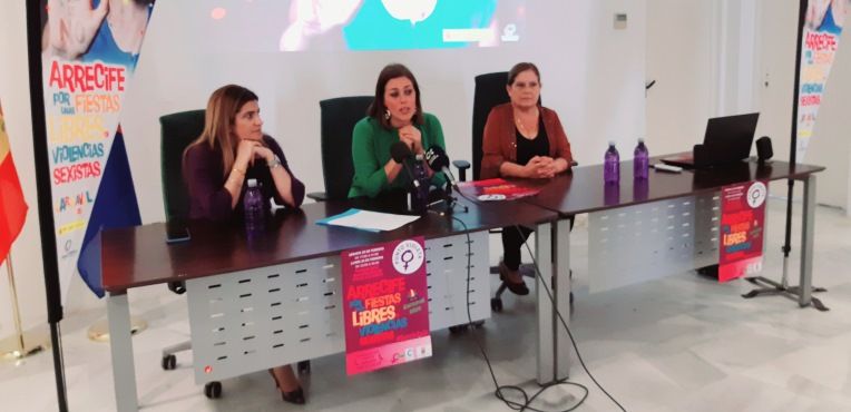 El Ayuntamiento presenta la campaña Arrecife por unas fiestas libres de violencia sexistas