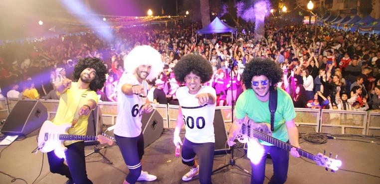 Miles de personas viven con intensidad el Carnaval de día de Arrecife