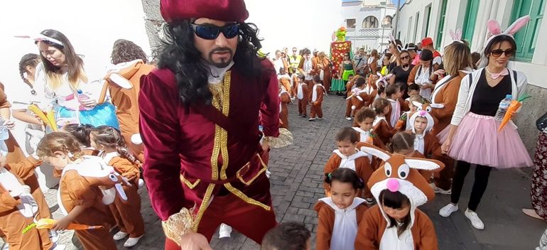 Los escolares de Arrecife se unen a la celebración del Carnaval