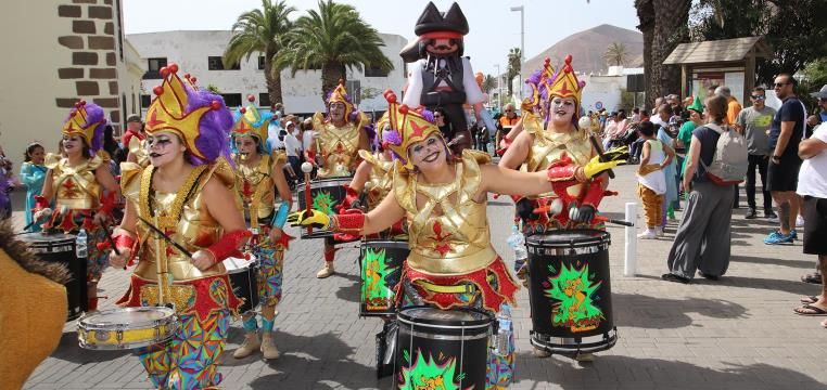 San Bartolomé disfruta del carnaval de Día "Pirata"