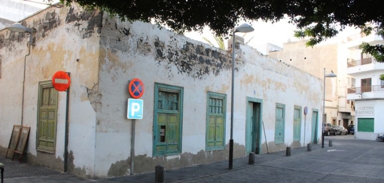 Empresas Spínola adquiere un inmueble histórico en la plaza de la Iglesia de Arrecife