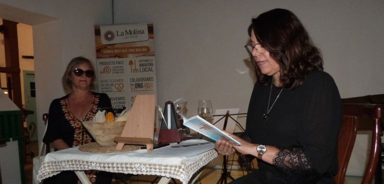 La molina de José María Gil acogió la presentación del libro "Ellas heredarán la tierra" de Isa Martín